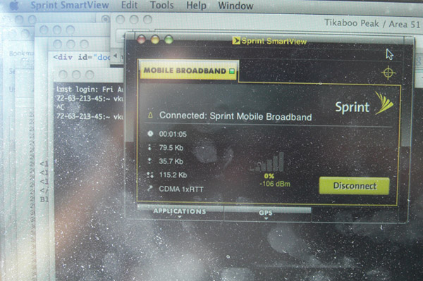 But I had one last hope! I pulled out my Sierra Spring/Nextel mobile broadband card and plugged it to USB but to no avail as you can see on the screen. Although it says connected, there was no signal. Maybe there was a weak (roaming) signal for voice but no data. 