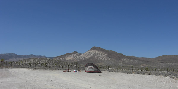 Maybe next time I will do exactly the same. However it was pretty strange. Tent was setup suspiciously close to the Groom Lake Rd. Wouldn't one be concerned to be run over while asleep? I wonder if this tent served some other purpose.